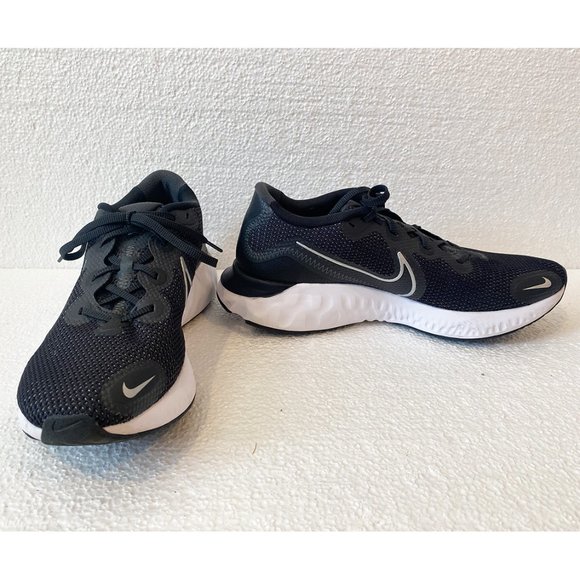 Men's Nike Renew Run, Size 12 US, Black and White - Picture 8 of 12